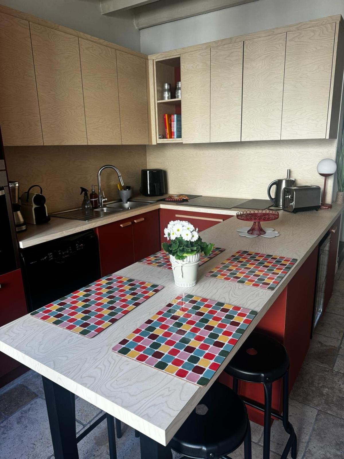 La Maison De Marie, Maison De Ville 4 Personnes, Option Chambre Patio 2 Pers Supp Aigues-Mortes Zewnętrze zdjęcie